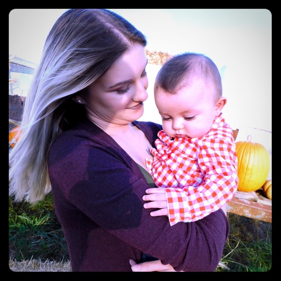 Meet your posher! - Picture 1 of 3